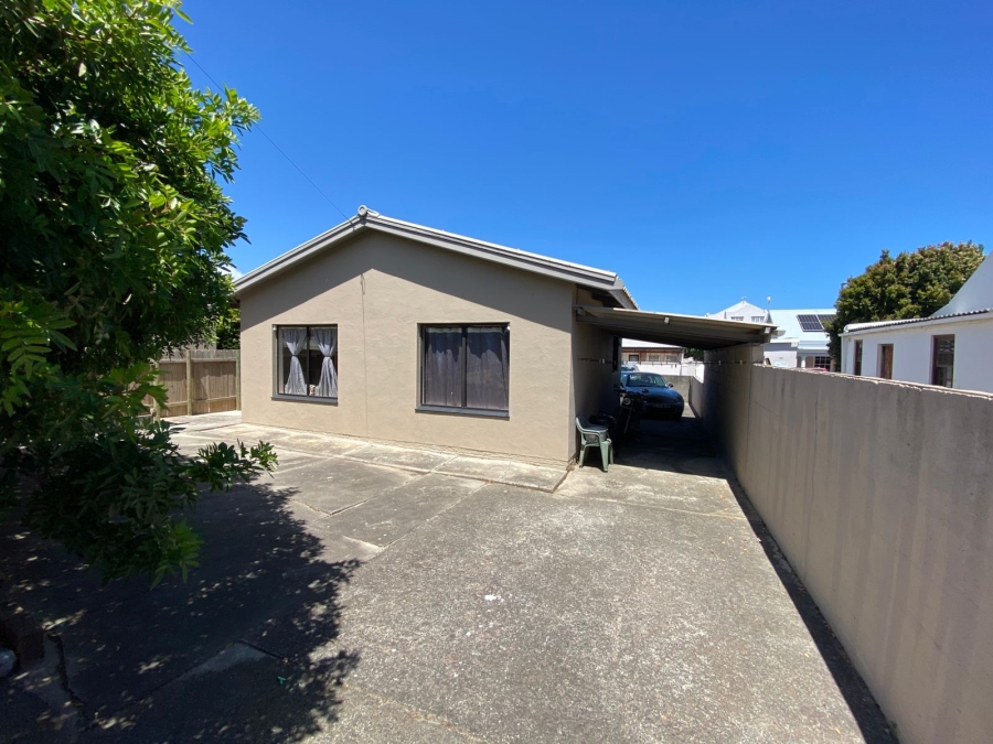 To Let 2 Bedroom Property for Rent in Hermanus Western Cape